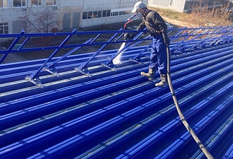 Warehouse roof insulation by polyurea spraying in Nizhny Novgorod